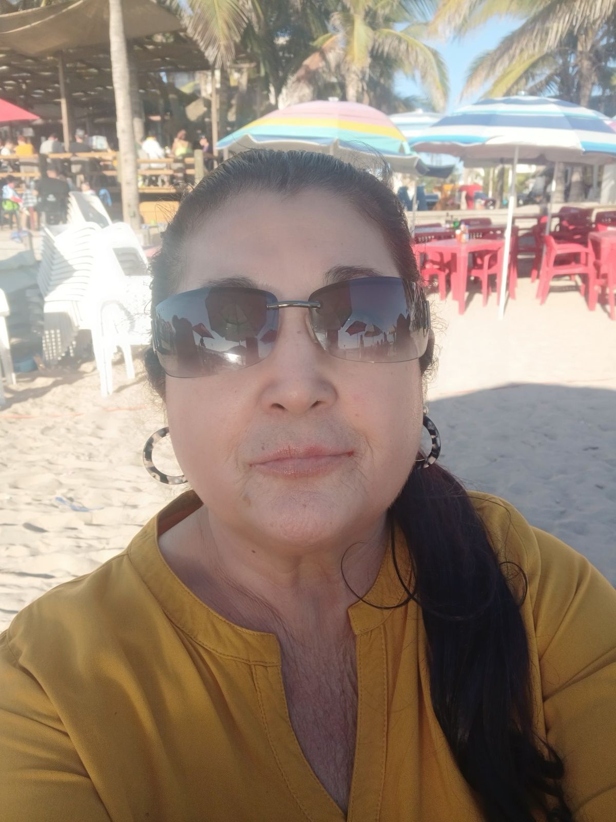 Freezer e Geladeira Portátil EOS 20L Dupla Ação Quadrivolt com Compressor – Funciona em Tomadas e Veículos, Refrigeração até -20°C, Display Digital, Modo ECO, Iluminação LED, Memória de Configuração e Proteção de Bateria - Funciona em casa ou no carro Cam