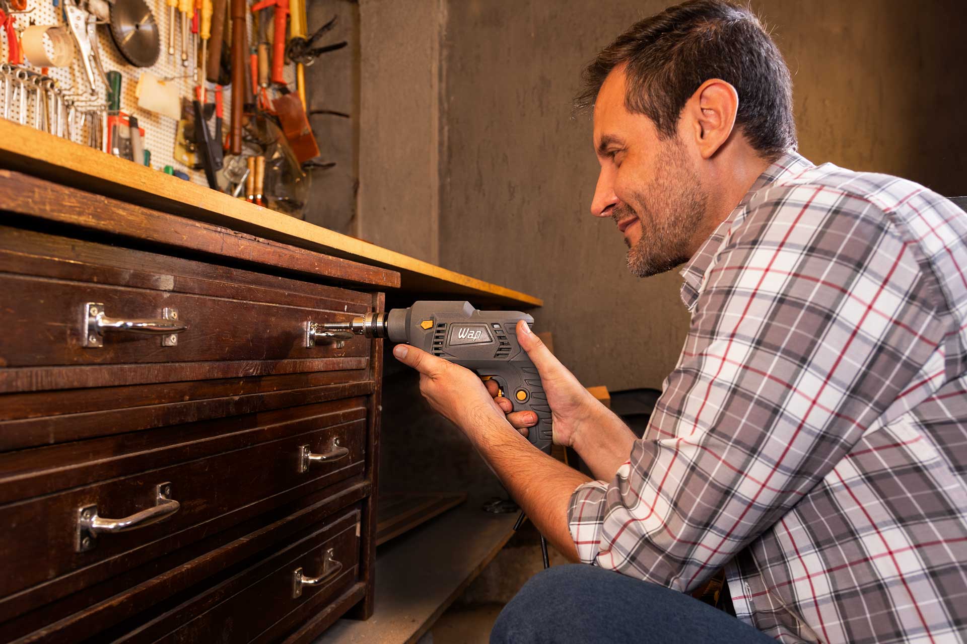 Furadeira Parafusadeira de Impacto Wap 3/8" Wf 700fe 700W