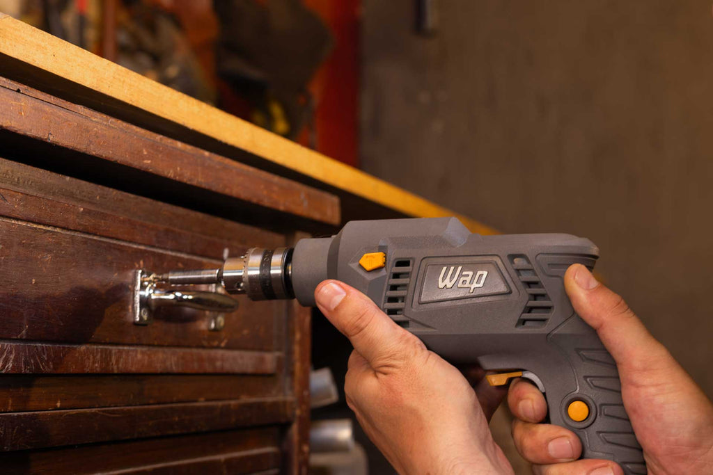 Furadeira Parafusadeira de Impacto Wap 3/8" Wf 700fe 700W