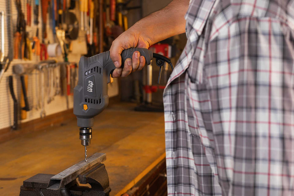 Furadeira Parafusadeira de Impacto Wap 3/8" Wf 700fe 700W