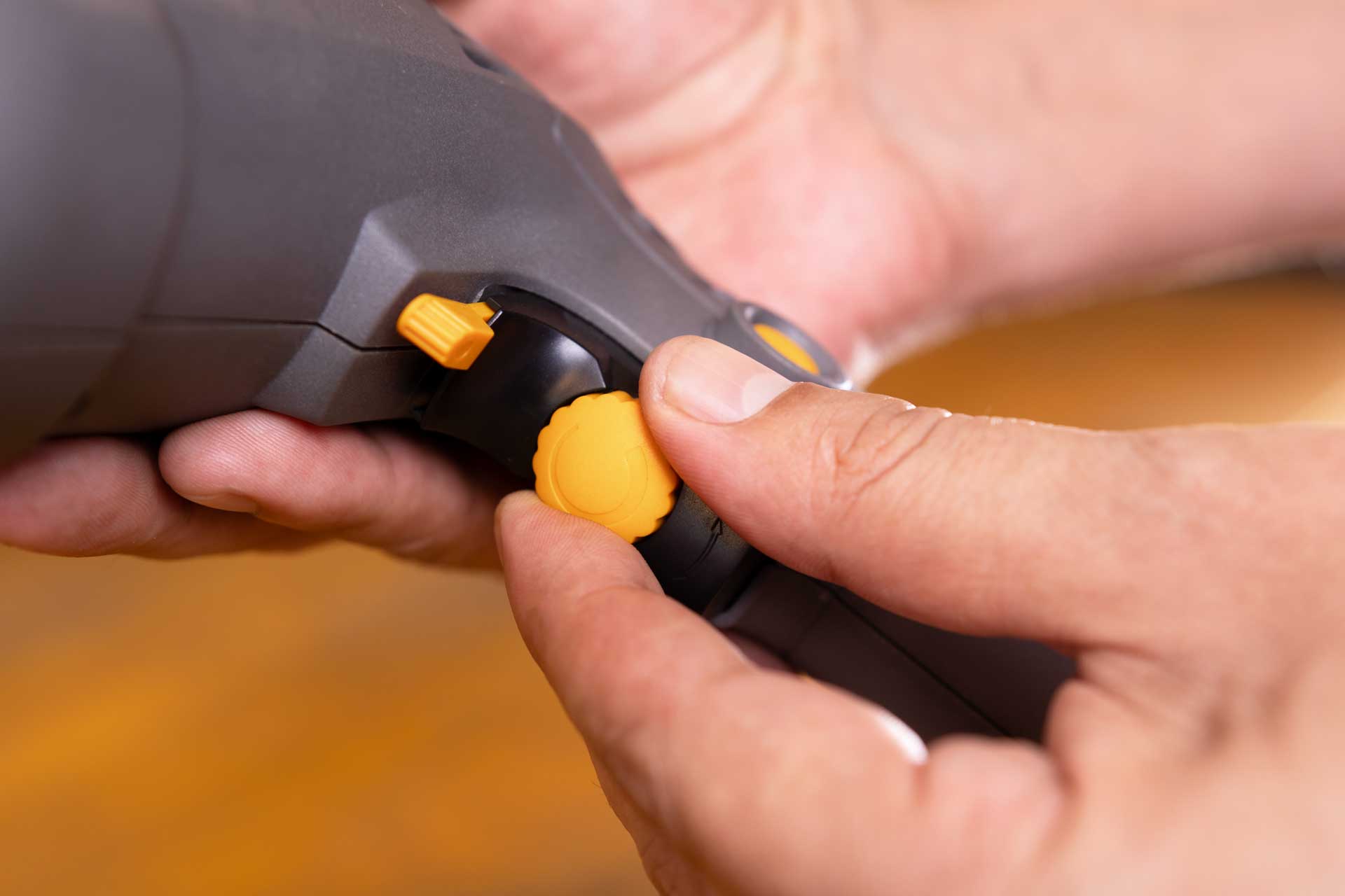 Furadeira Parafusadeira de Impacto Wap 3/8" Wf 700fe 700W