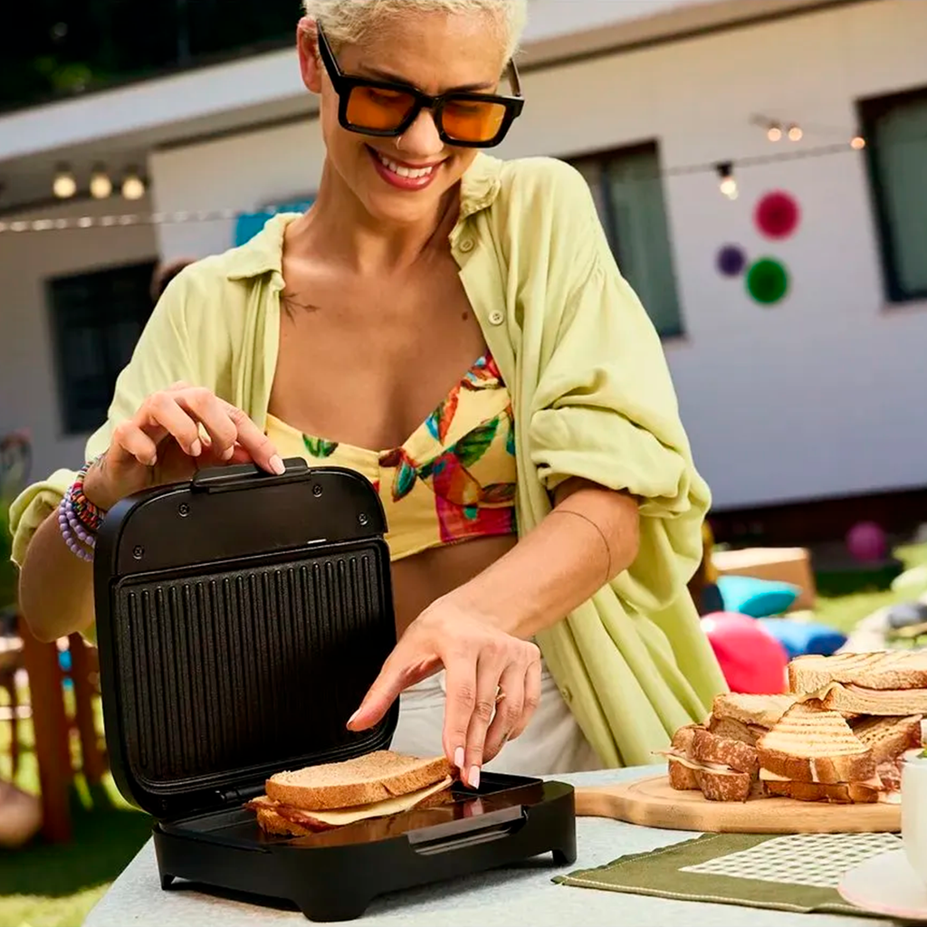 Sanduicheira Elétrica Cadence Click San400 750w 2 Chapas